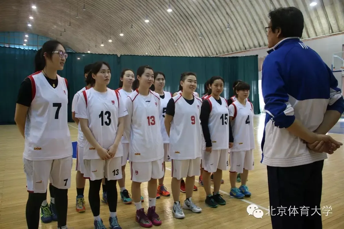 为什么智能指导能帮助提高篮球技能_1